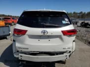 ✅ 2017 Toyota Highlander XLE • VIN: 5TDJZRFH8HS473794 • Lot: 51797145. Listed on Copart with 126,653 mi. Free auction sales archive from the USA and detailed vehicle history report at DreamBid. Image 6.