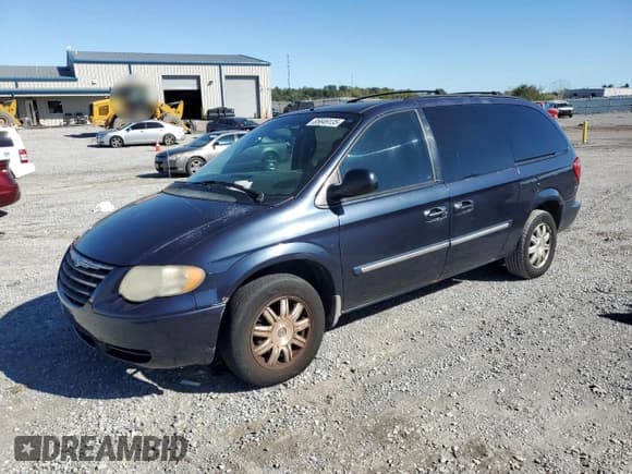 ✅ 2007 Chrysler Town & Country Touring • VIN: 2A4GP54L37R134362 • Lot: 85849135. Listed on Copart with 198,874 mi. Free auction sales archive from the USA and detailed vehicle history report at DreamBid. Image 1.