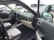 ✅ 2025 Hyundai Venue SEL • VIN: KMHRC8A36SU378028 • Lot: 42432687. Listed on IAAI with 810 mi. Free auction sales archive from the USA and detailed vehicle history report at DreamBid. Image 5.