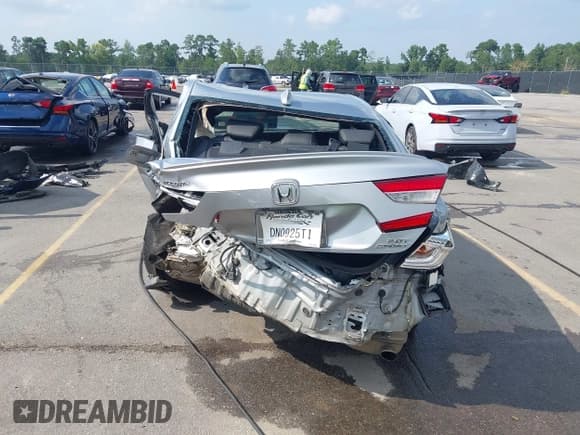 ✅ 2019 Honda Accord Sport • VIN: 1HGCV2F35KA028550 • Lot: 43027458. Wystawiony na IAAI z przebiegiem 65 920 mil. Bezpłatny archiwum sprzedaży aukcyjnych z USA i szczegółowy raport historii pojazdu na DreamBid. Zdjęcie 16.