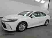 2025 Toyota Camry LE with VIN 4T1DAACKXSU001360, listed as a Copart auction lot 85889365 with 28,029 mi miles and Salvage title. Bid and sale history available at DreamBid. Image 1.