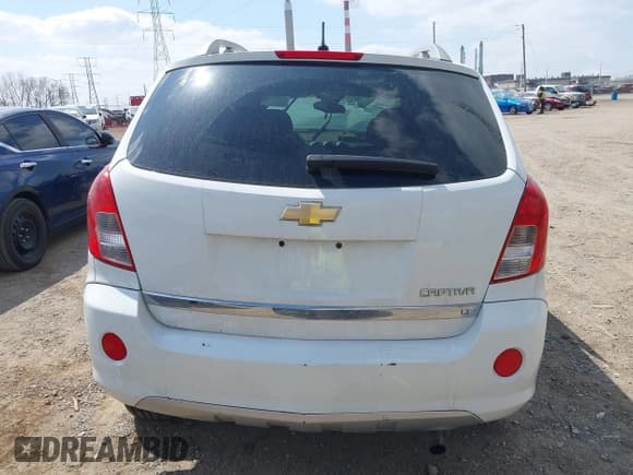 ✅ 2013 Chevrolet Captiva Sport LT • VIN: 3GNAL3EKXDS613580 • Lot: 42024623. Wystawiony na IAAI z przebiegiem 81 787 mil. Bezpłatny archiwum sprzedaży aukcyjnych z USA i szczegółowy raport historii pojazdu na DreamBid. Zdjęcie 16.