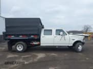 ✅ 1992 Ford F-350 • VIN: 2FTJW35MXNCA46841 • Lot: 41952778. Wystawiony na IAAI z przebiegiem 213 667 mil. Bezpłatny archiwum sprzedaży aukcyjnych z USA i szczegółowy raport historii pojazdu na DreamBid. Zdjęcie 13.
