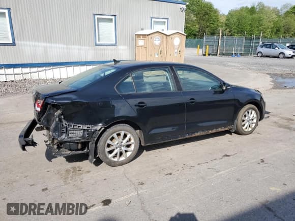 ✅ 2011 Volkswagen Jetta SE • VIN: 3VWDZ7AJ8BM304794 • Lot: 56118385. Listed on Copart with 287,606 mi. Free auction sales archive from the USA and detailed vehicle history report at DreamBid. Image 3.