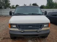 ✅ 2006 Ford Econoline Cargo • VIN: 1FTNE24L66HA61984 • Lot: 71124475. Wystawiony na Copart z przebiegiem 270 020 mil. Bezpłatny archiwum sprzedaży aukcyjnych z USA i szczegółowy raport historii pojazdu na DreamBid. Zdjęcie 5.