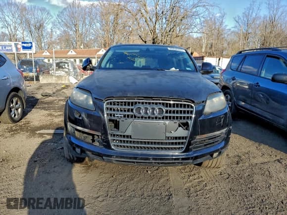 ✅ 2009 Audi Q7 • VIN: WA1AY74L79D015282 • Lot: 96838355. Listed on Copart with 151,925 mi. Free auction sales archive from the USA and detailed vehicle history report at DreamBid. Image 5.