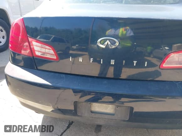 ✅ 2004 Infiniti G35 w/Leather • VIN: JNKCV51E14M108114 • Lot: 42970943. Wystawiony na IAAI z przebiegiem 209 854 mil. Bezpłatny archiwum sprzedaży aukcyjnych z USA i szczegółowy raport historii pojazdu na DreamBid. Zdjęcie 6.