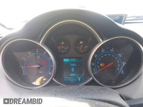 2015 Chevrolet Cruze LT z VIN 1G1PC5SB2F7178955, wystawiony jako IAAI lot #43317822 z przebiegiem 142 121 mil mil oraz . Historia ofert i sprzedaży dostępna na DreamBid. Obrazek 7.