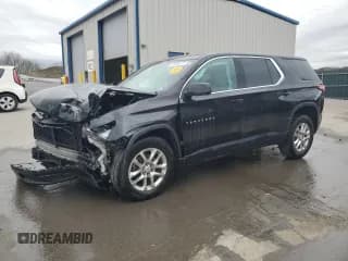 ✅ 2022 Chevrolet Traverse LS • VIN: 1GNEVFKW6NJ158153 • Lot: 53569275. Wystawiony na Copart z przebiegiem 157 462 mil. Bezpłatny archiwum sprzedaży aukcyjnych z USA i szczegółowy raport historii pojazdu na DreamBid. Zdjęcie 1.