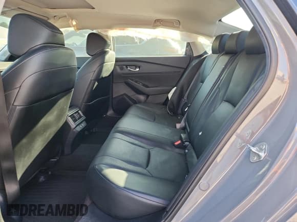 ✅ 2024 Honda Accord Touring • VIN: 1HGCY2F82RA022833 • Lot: 92245465. Listed on Copart with 28,365 mi. Free auction sales archive from the USA and detailed vehicle history report at DreamBid. Image 10.