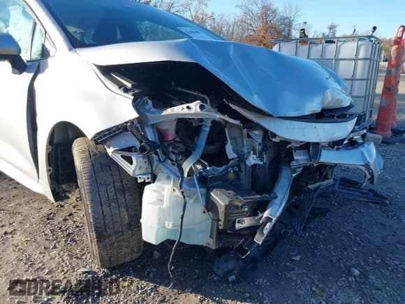 ✅ 2024 Toyota Corolla LE • VIN: 5YFB4MDEXRP108865 • Lot: 43606482. Wystawiony na IAAI z przebiegiem 37 176 mil. Bezpłatny archiwum sprzedaży aukcyjnych z USA i szczegółowy raport historii pojazdu na DreamBid. Zdjęcie 6.