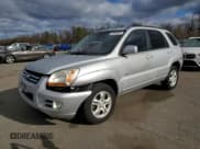 ✅ 2007 Kia Sportage LX • VIN: KNDJE723677329762 • Lot: 92990435. Wystawiony na Copart z przebiegiem 86 814 mil. Bezpłatny archiwum sprzedaży aukcyjnych z USA i szczegółowy raport historii pojazdu na DreamBid. Zdjęcie 1.