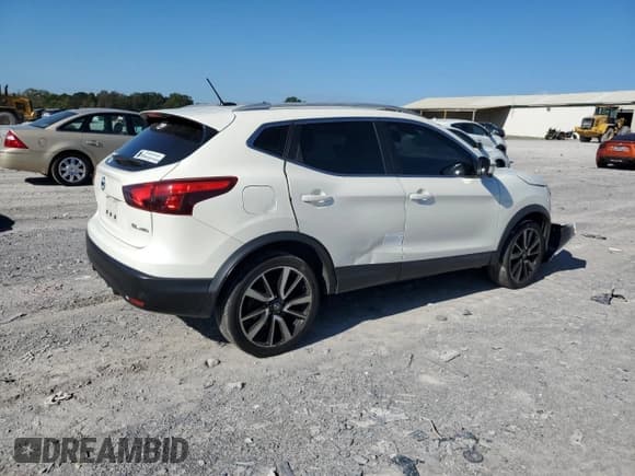 ✅ 2019 Nissan Rogue SL • VIN: JN1BJ1CR7KW327391 • Lot: 84545265. Listed on Copart with 99,672 mi. Free auction sales archive from the USA and detailed vehicle history report at DreamBid. Image 3.