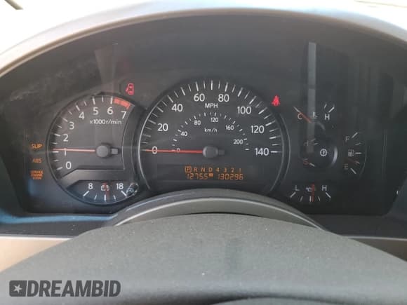 ✅ 2006 Nissan Titan SE • VIN: 1N6AA07A06N535614 • Lot: 59762005. Wystawiony na Copart z przebiegiem 130 296 mil. Bezpłatny archiwum sprzedaży aukcyjnych z USA i szczegółowy raport historii pojazdu na DreamBid. Zdjęcie 9.