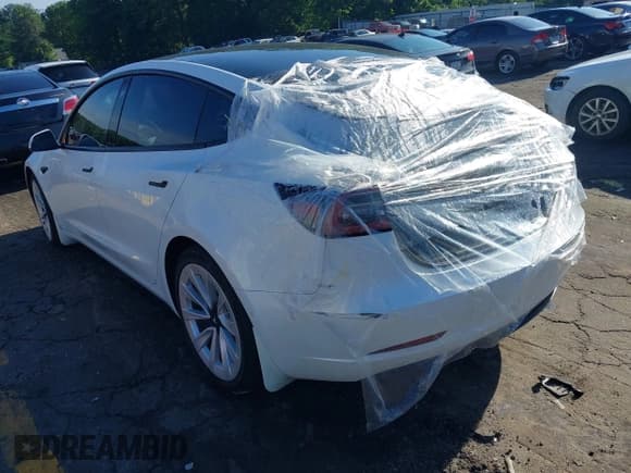 ✅ 2021 Tesla Model 3 Long Range • VIN: 5YJ3E1EB6MF053498 • Lot: 42249301. Wystawiony na IAAI z przebiegiem 36 275 mil. Bezpłatny archiwum sprzedaży aukcyjnych z USA i szczegółowy raport historii pojazdu na DreamBid. Zdjęcie 18.