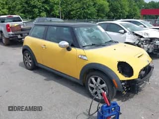 2008 MINI Hardtop S with VIN WMWMF73588TT87212, listed as a IAAI auction lot 42484615 with 143,284 mi miles and . Bid and sale history available at DreamBid. Image 1.