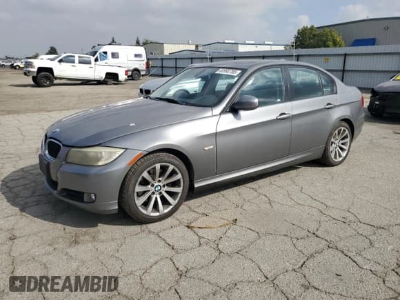 ✅ 2011 BMW 3 Series 328i • VIN: WBAPH5C5XBF094252 • Lot: 82692785. Listed on Copart with 148,645 mi. Free auction sales archive from the USA and detailed vehicle history report at DreamBid. Image 1.
