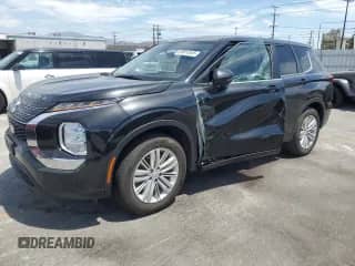 2022 Mitsubishi Outlander ES с VIN JA4J3TA83NZ015641, выставлен на аукционе Copart как лот 69816345 с пробегом 111 569 миль миль и Списание • Salvage title. История ставок и продаж доступна на DreamBid. Изображение 1.