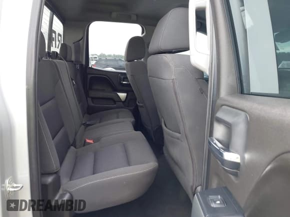 ✅ 2016 Chevrolet Silverado 1500 LT • VIN: 1GCVKREC5GZ396407 • Lot: 42893536. Wystawiony na IAAI z przebiegiem 127 257 mil. Bezpłatny archiwum sprzedaży aukcyjnych z USA i szczegółowy raport historii pojazdu na DreamBid. Zdjęcie 8.