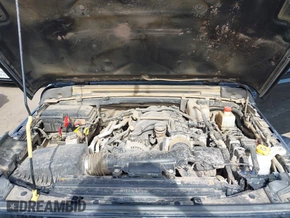 ✅ 2023 Jeep Gladiator Overland • VIN: 1C6HJTFG2PL564318 • Lot: 41637657. Wystawiony na IAAI z przebiegiem 30 368 mil. Bezpłatny archiwum sprzedaży aukcyjnych z USA i szczegółowy raport historii pojazdu na DreamBid. Zdjęcie 10.