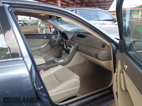 ✅ 2006 Infiniti G35 • VIN: JNKCV51EX6M508496 • Lot: 43699038. Wystawiony na IAAI z przebiegiem 61 542 mil. Bezpłatny archiwum sprzedaży aukcyjnych z USA i szczegółowy raport historii pojazdu na DreamBid. Zdjęcie 5.