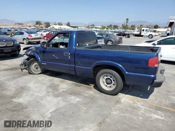 2001 Chevrolet S-10 z VIN 1GCCS14501K166124, wystawiony jako Copart lot #84282665 z przebiegiem 172 996 mil mil oraz Szkoda całkowita • Salvage title. Historia ofert i sprzedaży dostępna na DreamBid. Obrazek 2.