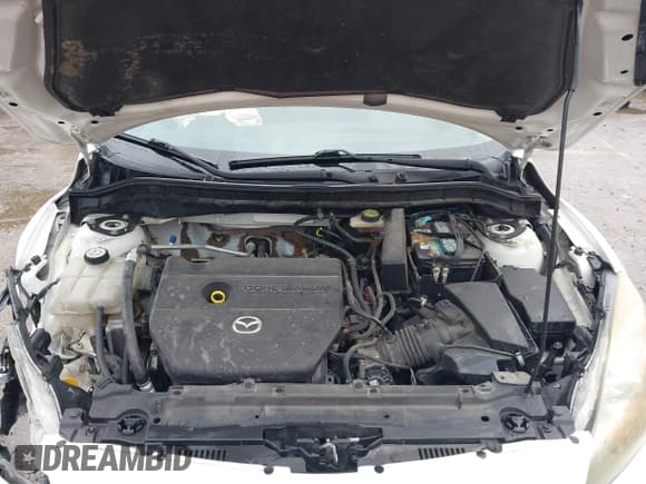 ✅ 2010 Mazda 3 S Sport • VIN: JM1BL1H5XA1190004 • Lot: 43530154. Listed on IAAI with 188,602 mi. Free auction sales archive from the USA and detailed vehicle history report at DreamBid. Image 10.