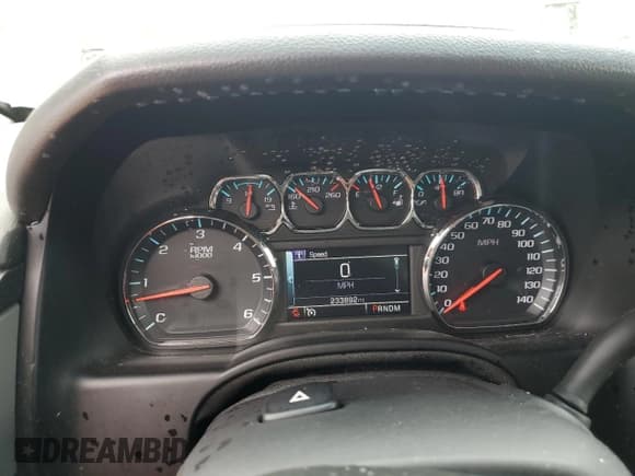 ✅ 2015 Chevrolet Suburban LT • VIN: 1GNSKJKC6FR193962 • Lot: 61508604. Wystawiony na Copart z przebiegiem 233 892 mil. Bezpłatny archiwum sprzedaży aukcyjnych z USA i szczegółowy raport historii pojazdu na DreamBid. Zdjęcie 9.