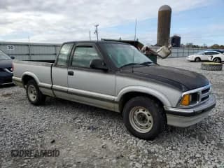 ✅ 1995 Chevrolet S-10 LS • VIN: 1GCCS19W6S8190511 • Лот: 84840244. Опубликован ранее на Copart с пробегом 232 828 миль. Бесплатный доступ к архиву аукционных продаж из США и подробный отчёт об истории автомобиля на DreamBid. Изображение 4.