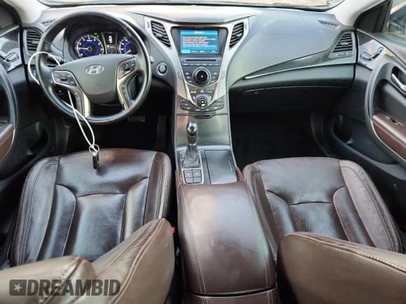 ✅ 2013 Hyundai Azera • VIN: KMHFG4JG4DA226871 • Lot: 92236265. Wystawiony na Copart z przebiegiem 156 573 mil. Bezpłatny archiwum sprzedaży aukcyjnych z USA i szczegółowy raport historii pojazdu na DreamBid. Zdjęcie 8.