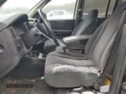 ✅ 2001 Dodge Dakota Sport • VIN: 1B7HL2AX91S236508 • Lot: 85612164. Wystawiony na Copart z przebiegiem 122 543 mil. Bezpłatny archiwum sprzedaży aukcyjnych z USA i szczegółowy raport historii pojazdu na DreamBid. Zdjęcie 7.