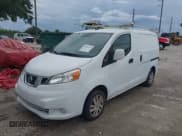 ✅ 2014 Nissan NV200 SV • VIN: 3N6CM0KN3EK692441 • Лот: 43020757. Опубликован ранее на IAAI с пробегом Не указан. Бесплатный доступ к архиву аукционных продаж из США и подробный отчёт об истории автомобиля на DreamBid. Изображение 2.