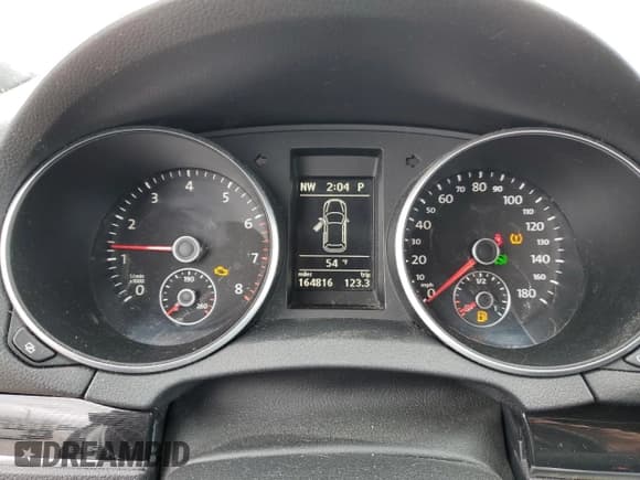 ✅ 2010 Volkswagen Golf GTI • VIN: WVWHD7AJ7AW398586 • Лот: 76010324. Опубликован ранее на Copart с пробегом 164 816 миль. Бесплатный доступ к архиву аукционных продаж из США и подробный отчёт об истории автомобиля на DreamBid. Изображение 9.