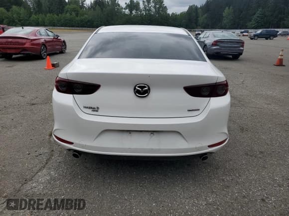 ✅ 2020 Mazda 3 Select • VIN: 3MZBPBCM9LM138553 • Лот: 57683675. Опубликован ранее на Copart с пробегом 39 907 миль. Бесплатный доступ к архиву аукционных продаж из США и подробный отчёт об истории автомобиля на DreamBid. Изображение 6.