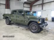 ✅ 2023 Jeep Gladiator Overland • VIN: 1C6HJTFG6PL550549 • Lot: 76015684. Wystawiony na Copart z przebiegiem 31 343 mil. Bezpłatny archiwum sprzedaży aukcyjnych z USA i szczegółowy raport historii pojazdu na DreamBid. Zdjęcie 4.