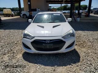 ✅ 2013 Hyundai Genesis Coupe 2.0T • VIN: KMHHT6KD8DU083460 • Lot: 57957635. Wystawiony na Copart z przebiegiem 166 354 mil. Bezpłatny archiwum sprzedaży aukcyjnych z USA i szczegółowy raport historii pojazdu na DreamBid. Zdjęcie 5.