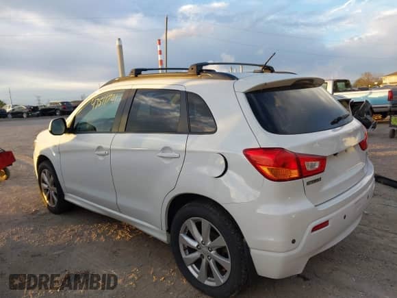 2012 Mitsubishi Outlander SE с VIN JA4AR4AU5CZ010570, выставлен на аукционе IAAI как лот 43511791 с пробегом 111 628 миль миль и . История ставок и продаж доступна на DreamBid. Изображение 3.