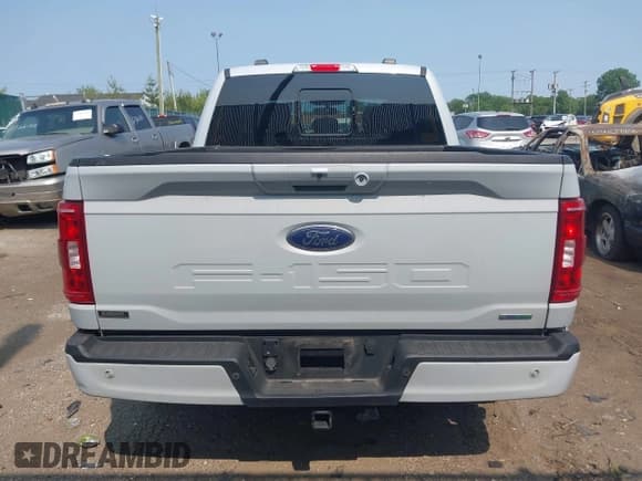 ✅ 2022 Ford F-150 XL • VIN: 1FTEW1EP5NKD49411 • Lot: 42386111. Listed on IAAI with 82,708 mi. Free auction sales archive from the USA and detailed vehicle history report at DreamBid. Image 16.