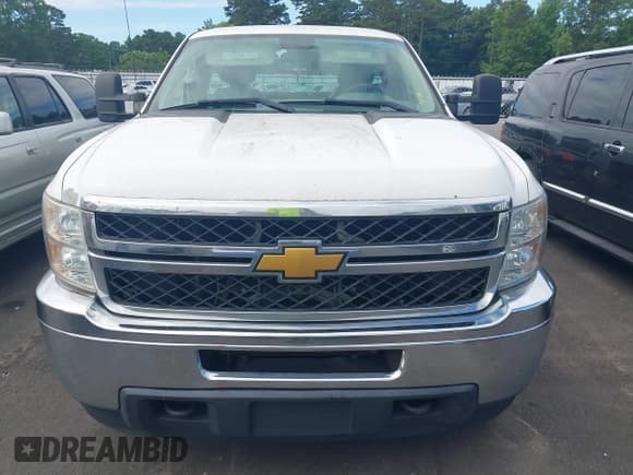 ✅ 2013 Chevrolet Silverado 2500HD Work Truck • VIN: 1GC0CVCG0DF224630 • Lot: 42519505. Wystawiony na IAAI z przebiegiem 180 447 mil. Bezpłatny archiwum sprzedaży aukcyjnych z USA i szczegółowy raport historii pojazdu na DreamBid. Zdjęcie 12.