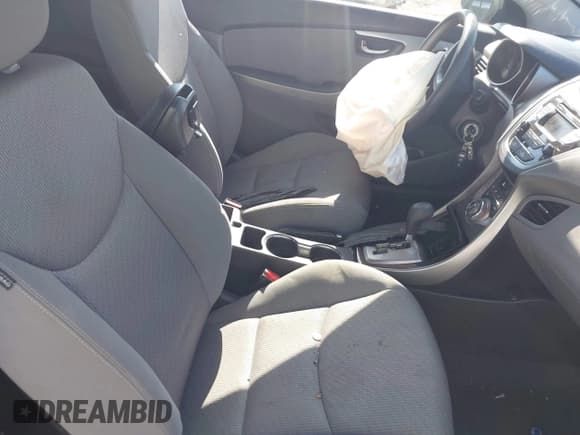 ✅ 2013 Hyundai Elantra SE • VIN: KMHDH6AE1DU020341 • Лот: 42753011. Опубликован ранее на IAAI с пробегом 123 415 миль. Бесплатный доступ к архиву аукционных продаж из США и подробный отчёт об истории автомобиля на DreamBid. Изображение 5.