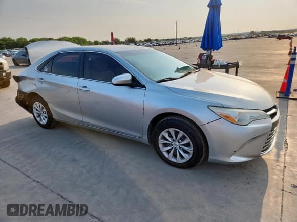 ✅ 2015 Toyota Camry LE • VIN: 4T4BF1FK9FR459892 • Lot: 70489635. Listed on Copart with 272,545 mi. Free auction sales archive from the USA and detailed vehicle history report at DreamBid. Image 4.