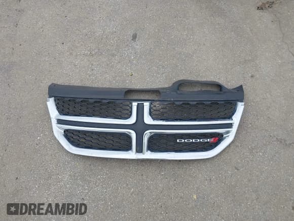 ✅ 2017 Dodge Journey SE • VIN: 3C4PDCAB3HT560226 • Лот: 43036778. Опубликован ранее на IAAI с пробегом 81 871 миль. Бесплатный доступ к архиву аукционных продаж из США и подробный отчёт об истории автомобиля на DreamBid. Изображение 12.