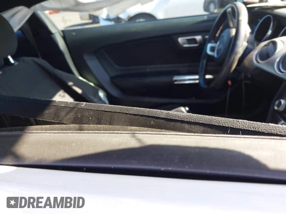 ✅ 2021 Ford Mustang GT • VIN: 1FA6P8CF5M5142279 • Lot: 42165065. Wystawiony na IAAI z przebiegiem 30 109 mil. Bezpłatny archiwum sprzedaży aukcyjnych z USA i szczegółowy raport historii pojazdu na DreamBid. Zdjęcie 5.