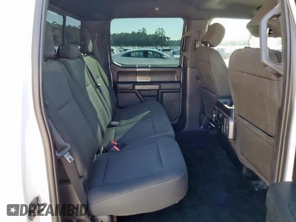 ✅ 2018 Ford F-150 Lariat • VIN: 1FTEW1CP0JKE35948 • Lot: 84523155. Wystawiony na Copart z przebiegiem 164 392 mil. Bezpłatny archiwum sprzedaży aukcyjnych z USA i szczegółowy raport historii pojazdu na DreamBid. Zdjęcie 10.