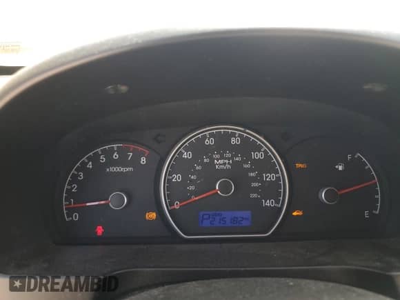 2010 Hyundai Elantra GLS z VIN KMHDU4AD9AU117127, wystawiony jako Copart lot #65379854 z przebiegiem 215 182 mil mil oraz Szkoda całkowita • Salvage title. Historia ofert i sprzedaży dostępna na DreamBid. Obrazek 9.