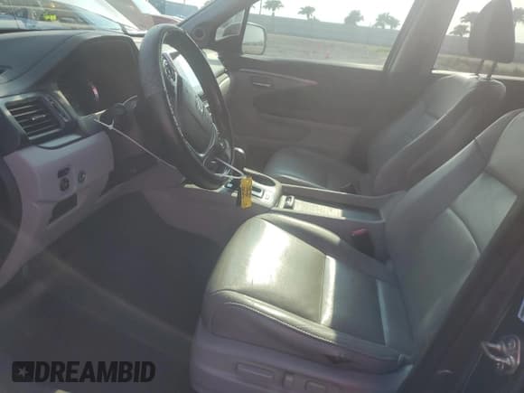 ✅ 2017 Honda Pilot EX-L • VIN: 5FNYF5H73HB023284 • Lot: 72001945. Listed on Copart with 201,850 mi. Free auction sales archive from the USA and detailed vehicle history report at DreamBid. Image 7.