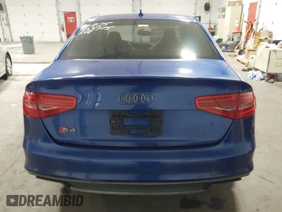 ✅ 2015 Audi S4 Premium Plus • VIN: WAUBGAFLXFA002642 • Lot: 42080908. Wystawiony na IAAI z przebiegiem 162 717 mil. Bezpłatny archiwum sprzedaży aukcyjnych z USA i szczegółowy raport historii pojazdu na DreamBid. Zdjęcie 16.