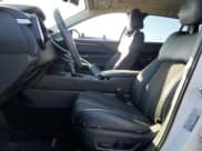 ✅ 2023 Mazda CX-50 S Preferred Plus • VIN: 7MMVABCM5PN150485 • Lot: 86643015. Wystawiony na Copart z przebiegiem 15 677 mil. Bezpłatny archiwum sprzedaży aukcyjnych z USA i szczegółowy raport historii pojazdu na DreamBid. Zdjęcie 7.