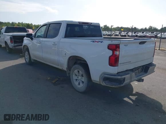 ✅ 2019 Chevrolet Silverado 1500 LT • VIN: 3GCPYDEK3KG132970 • Lot: 40742874. Wystawiony na IAAI z przebiegiem 46 377 mil. Bezpłatny archiwum sprzedaży aukcyjnych z USA i szczegółowy raport historii pojazdu na DreamBid. Zdjęcie 3.