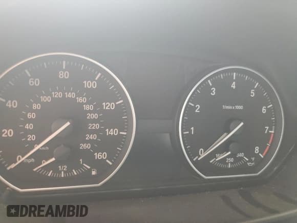 ✅ 2011 BMW 1 Series 135i • VIN: WBAUC9C58BVM09922 • Lot: 67760635. Wystawiony na Copart z przebiegiem Nie podano. Bezpłatny archiwum sprzedaży aukcyjnych z USA i szczegółowy raport historii pojazdu na DreamBid. Zdjęcie 9.